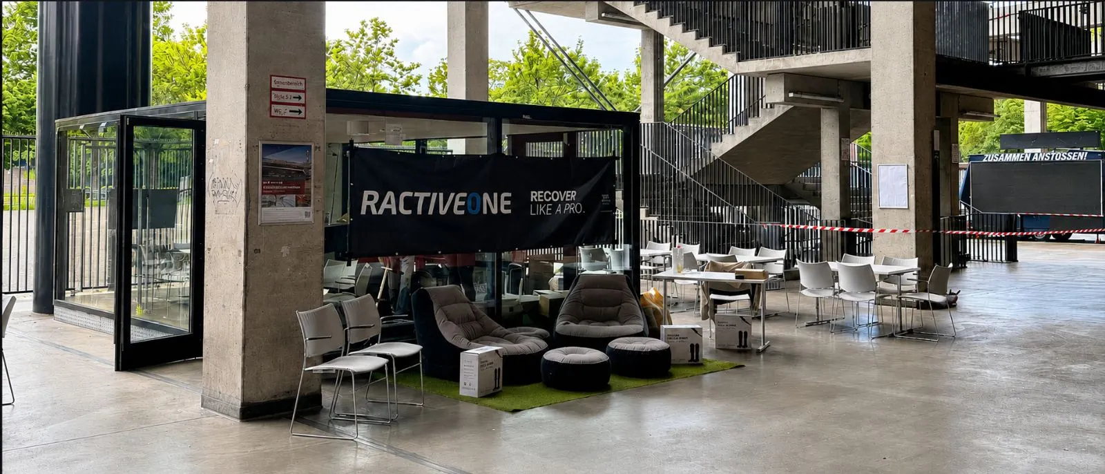 Ractiveone Recovery-Bereich im RheinEnergieSTADION